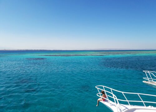 Jak zachować bezpieczeństwo podczas wodnych przygód – praktyczny przewodnik dla każdego turysty