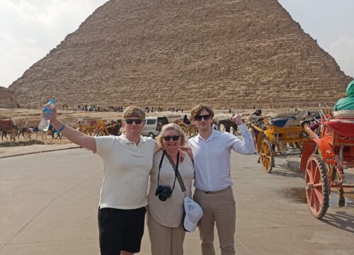 Magia piramid: Przewodnik po najstarszych zabytkach Egiptu