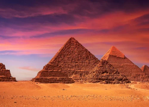 Historia starożytnego Egiptu w 5 niezwykłych miejscach, które warto odwiedzić