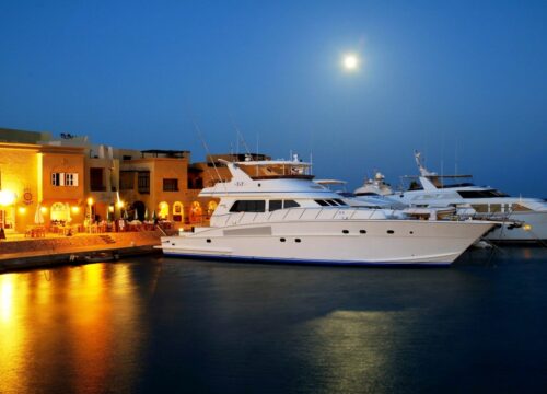 Rejsy po Morzu Czerwonym – niezapomniana atrakcja w Hurghadzie